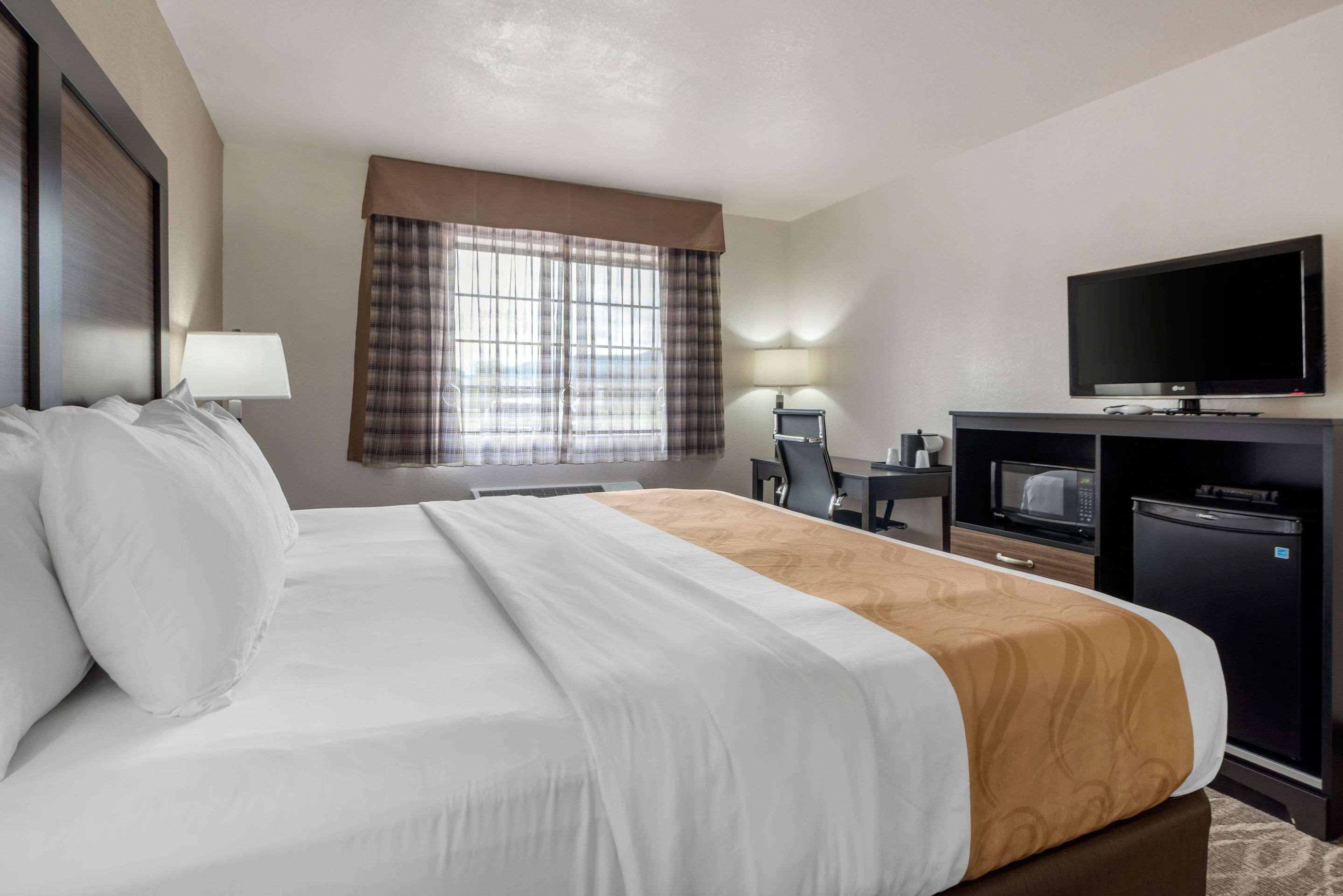 Quality Inn & Suites South Fork Exterior photo