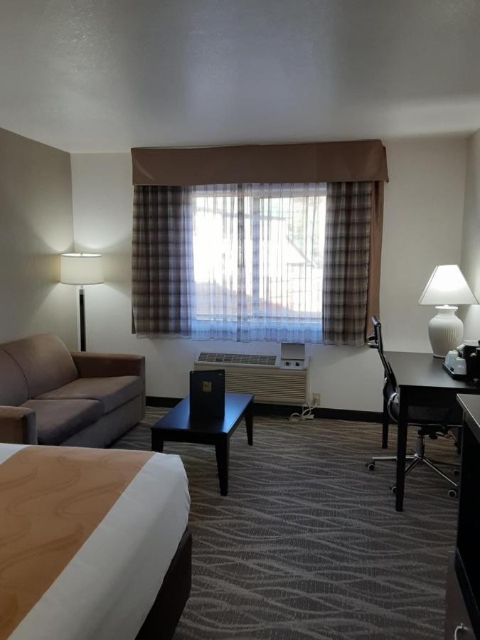 Quality Inn & Suites South Fork Exterior photo